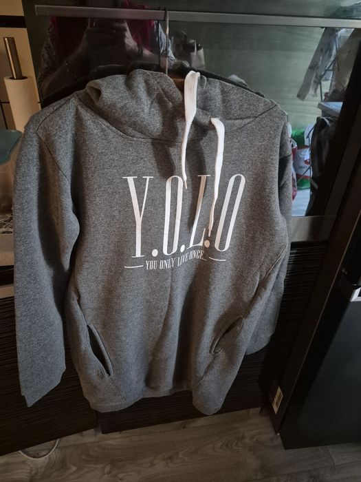 Bluza sportowa z kapturem