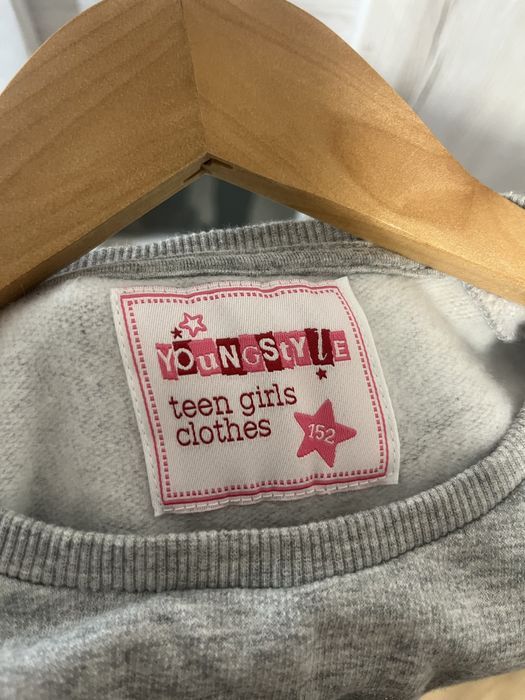 Szara sukienka w serca