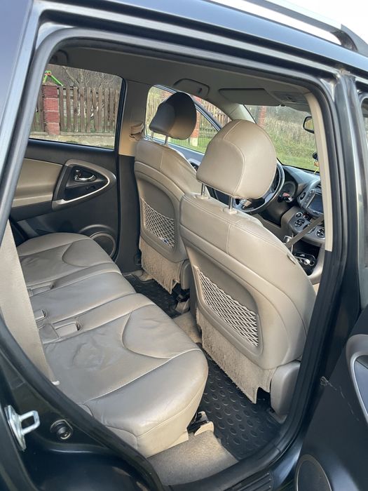 Продам тойота рав 4