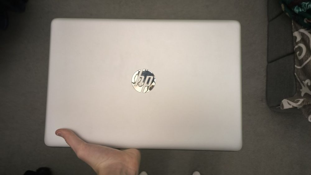 Ноутбук HP i3-8130U / MX130 / 8GB RAM / 256GB SSD