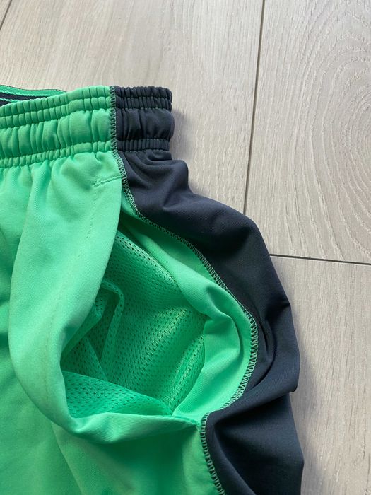 UNDER ARMOUR r.M oryginalne szorty sportowe męskie stan BDB