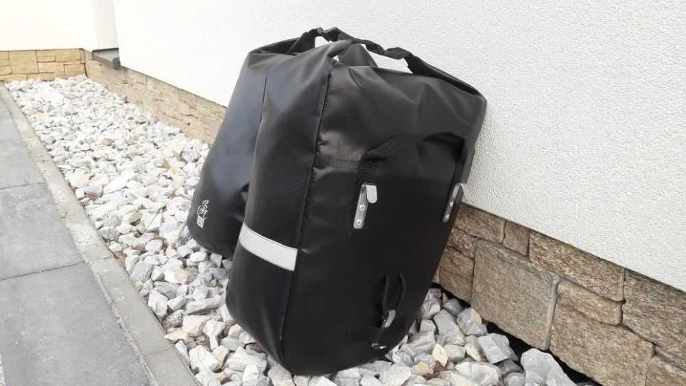 Sakwy rowerowe czarne 27l pcv Redo