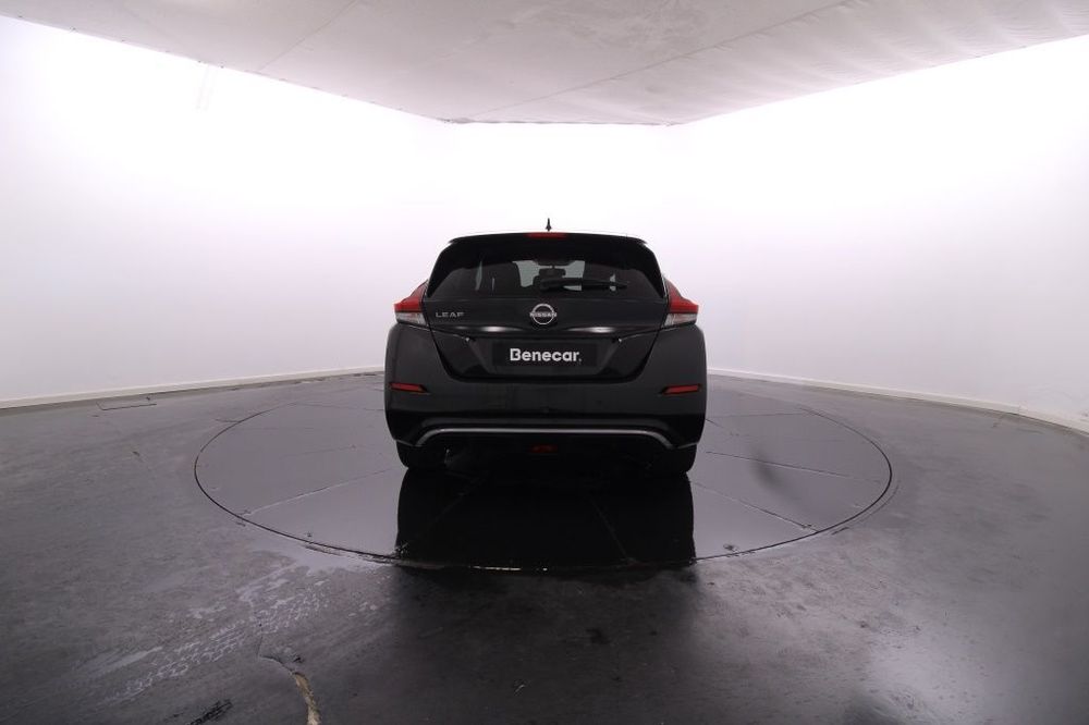Nissan Leaf N-Connecta Two Tone