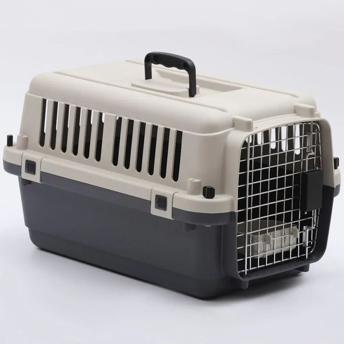 Plastikowy transporter dla kotów i małych psów 60х40х40