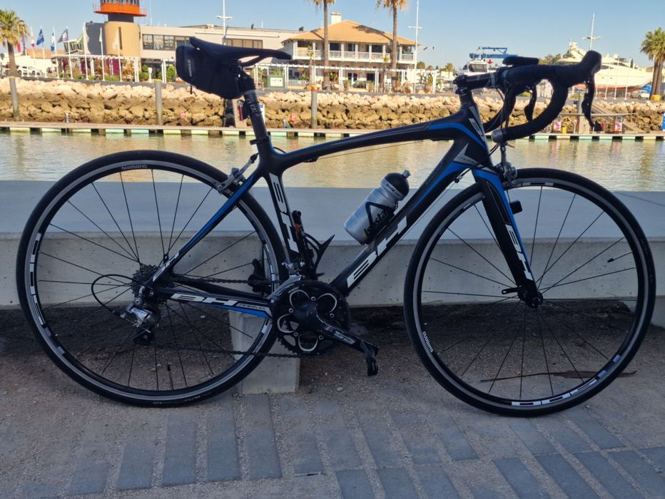 Bicicleta estrada BH Prisma Carbono