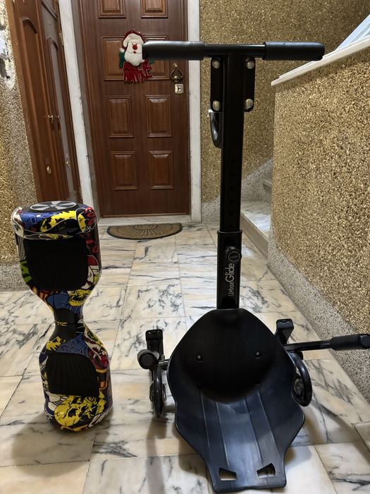 Hoverboard estado como novo, um pouco usado o valor é de tudo junto