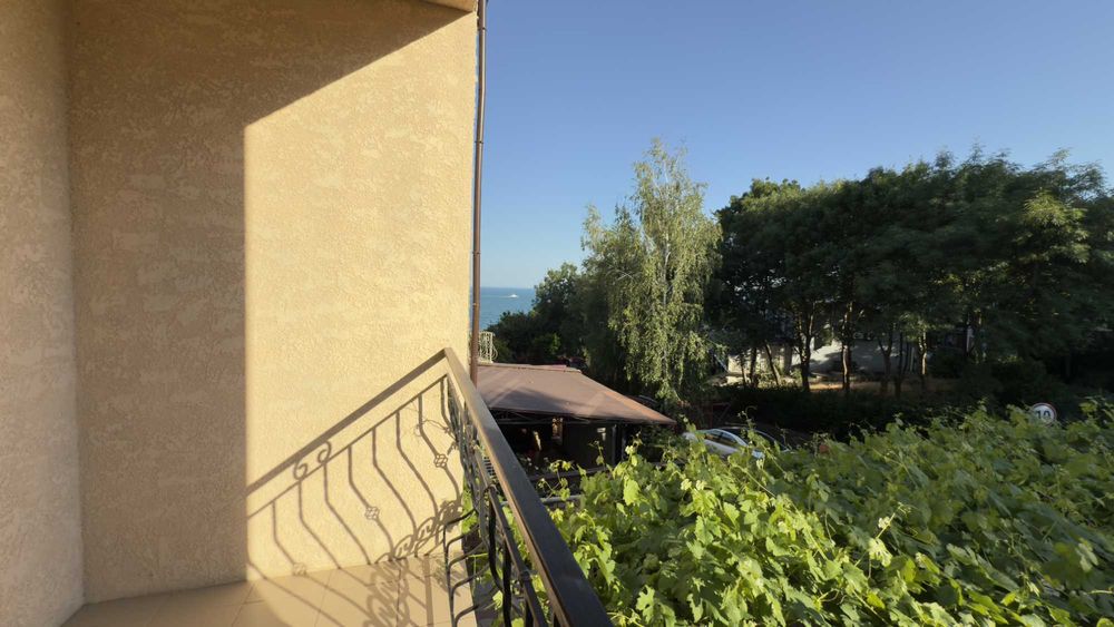 Продам дом с АГВ на берегу моря Совиньон - 1  ул Солнечная