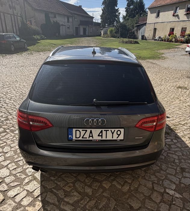 Audi a4 b8 2.0 tdi 2014 rok