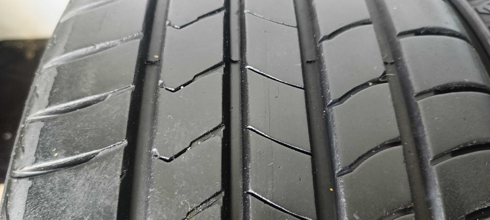 2X 215/55R18 95H Kumho Ecsta HS51 22H1