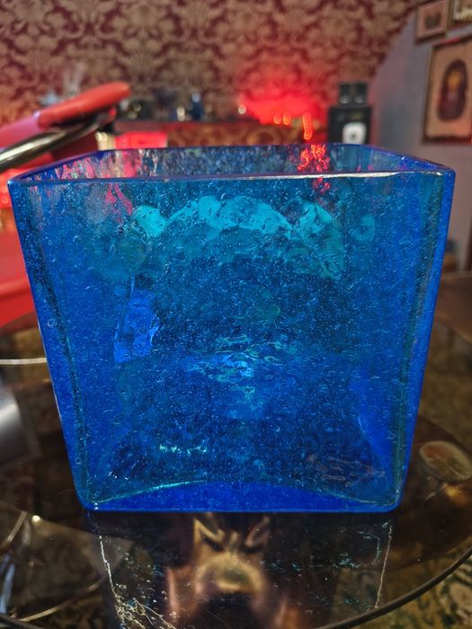 Duży pojemnik, wazon