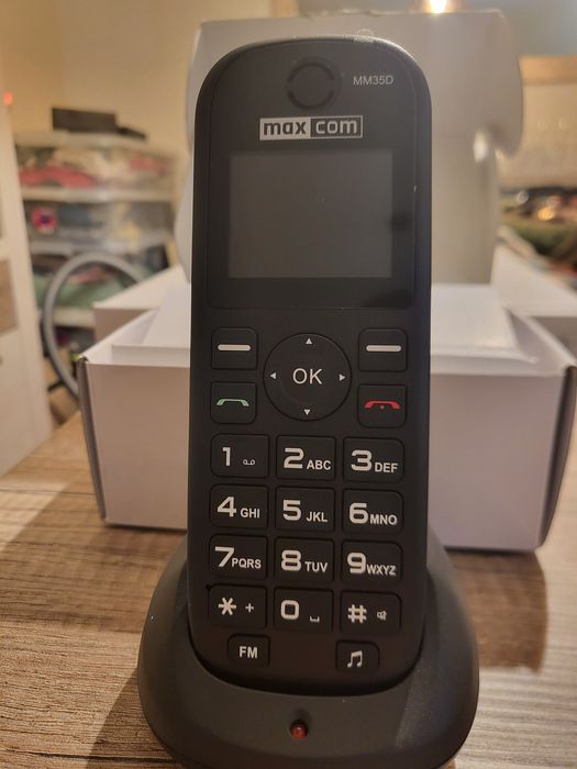 Telefone fixo/portátil "Maxcom"