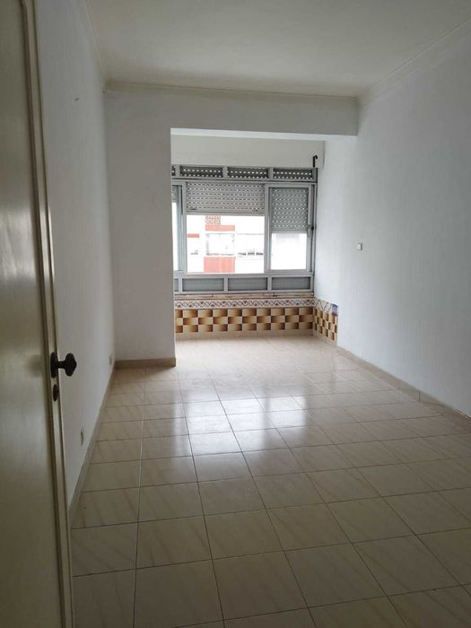 Apartamento T3 para Venda em Caneças — Ramada E Caneças, Lisboa