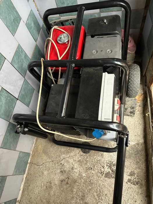 Продам генератор.