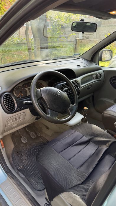 Renault scenic rx4