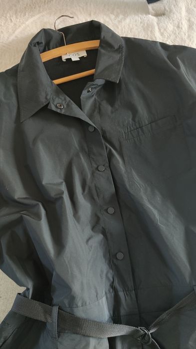 Piękny czarny kombinezon COS nowy