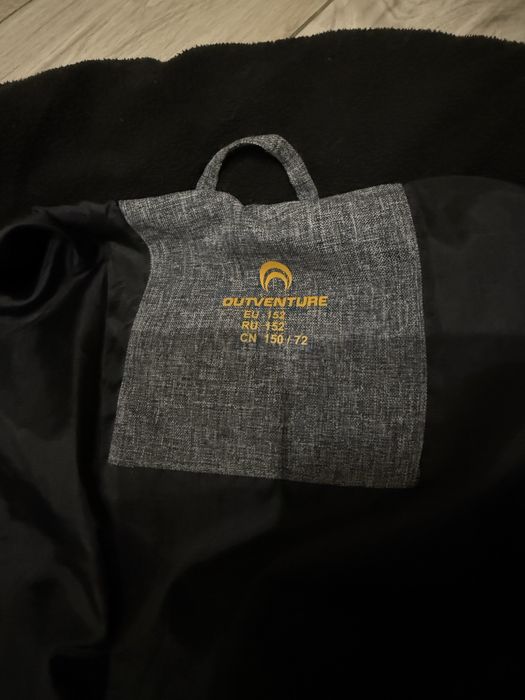 Продам куртку зимню дитячу outventure