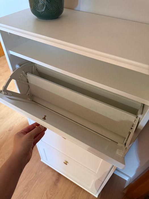 Sapateira Brusali Ikea