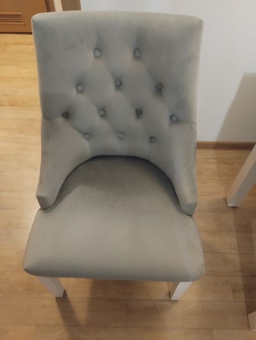 Krzesła Glamour do jadalni