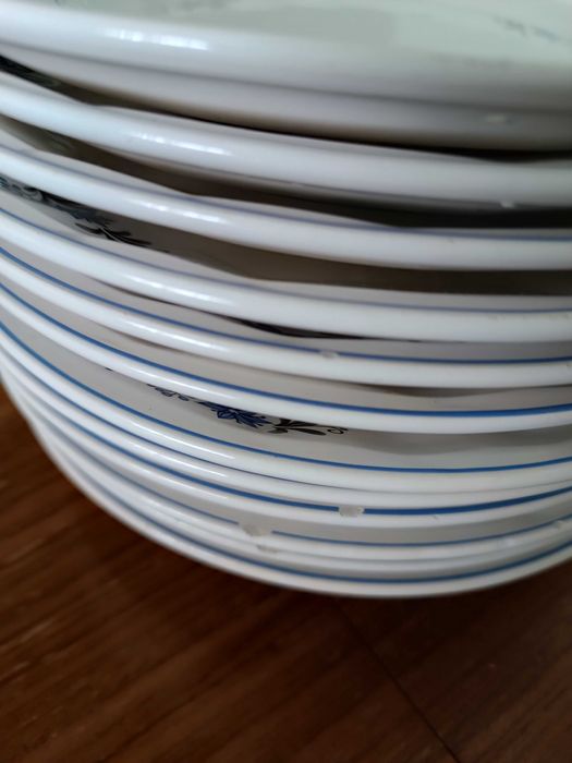Various Vintage Dishware Items446828974546636802