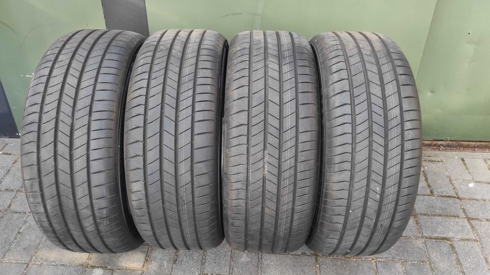Sprzedam opony KUMHO 235/50 R19 103V