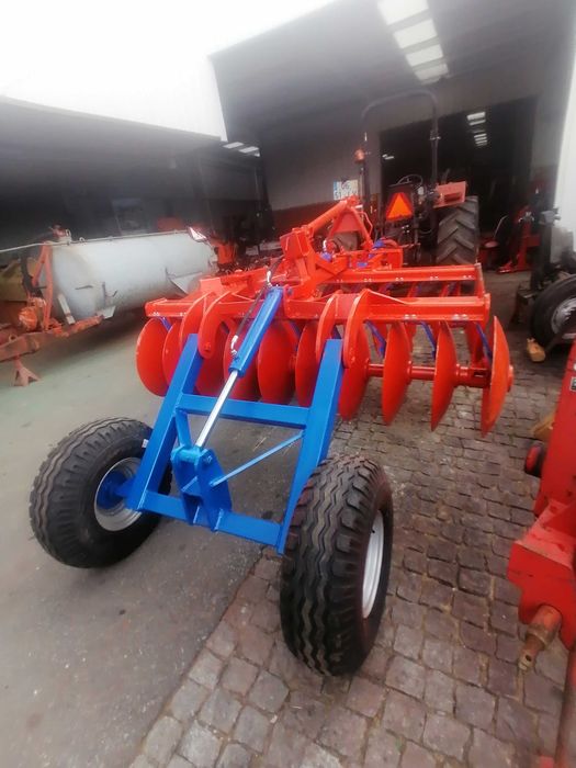 Grade de discos de 20 discos  Nova modelo Rebocavel