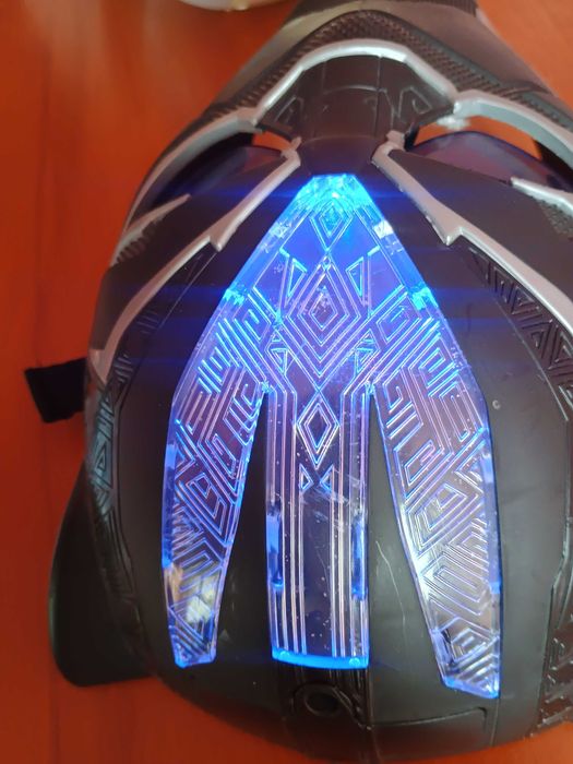 Czarna Pantera Black Panther Marvel Vibranium maska