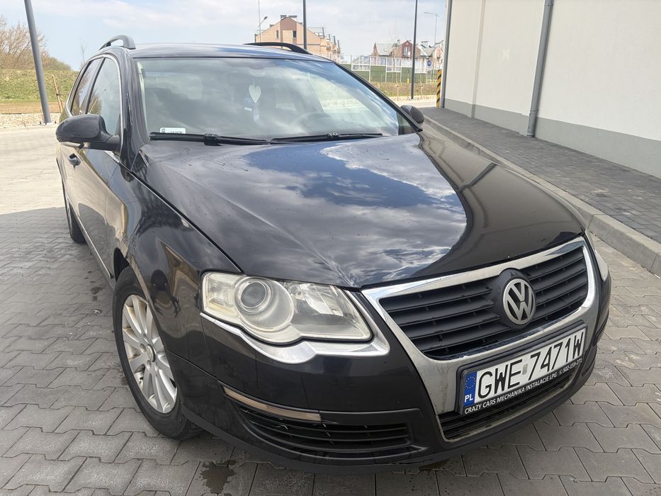 Volkswagen Passat B6  1.9TDI 105KM Monitory w Zaglowkach Czarny