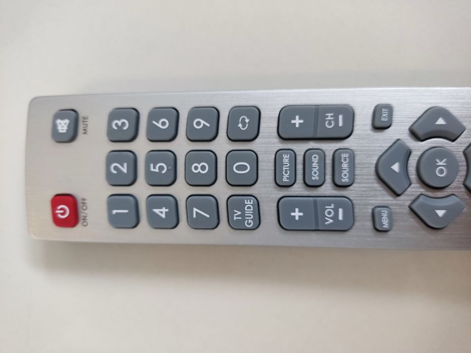 Pilot do telewizorów Sharp Aquos Technika Blaupunkt