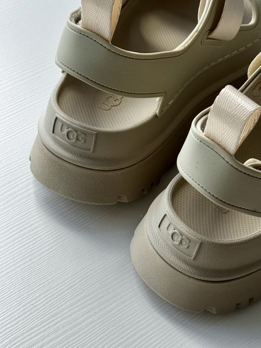 Босоніжки UGG goldenglow
