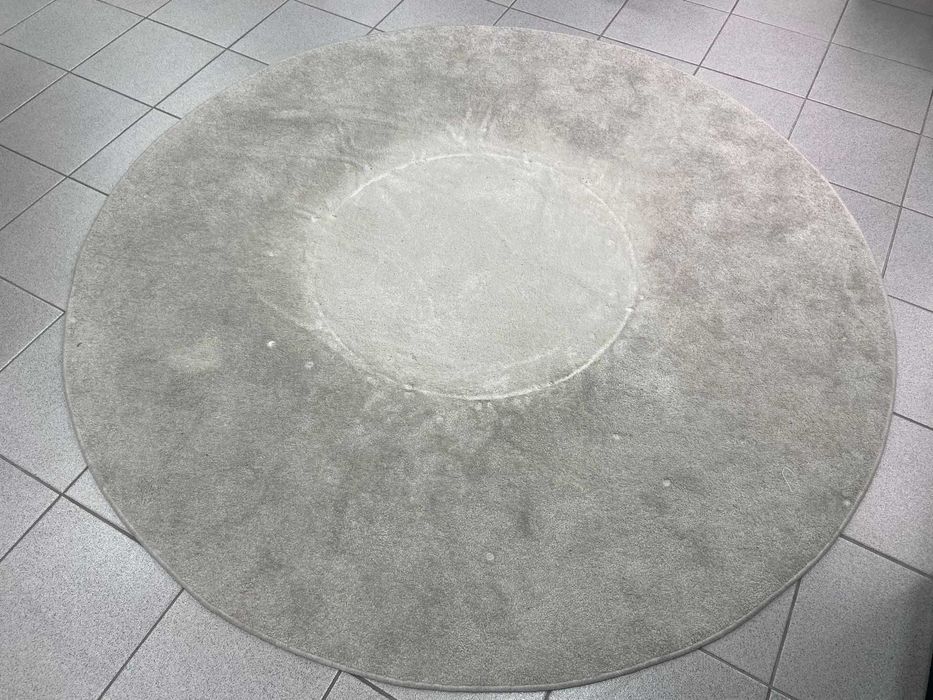 carpete redonda cor cinza