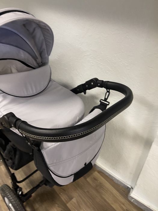 Коляска 2в1 нова