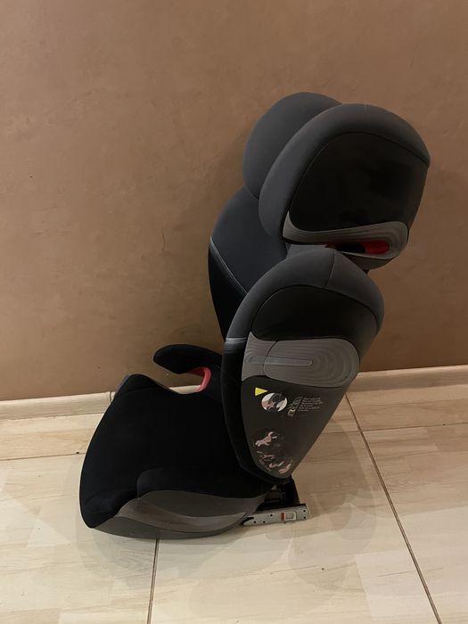 Дитяче автомобільне крісло-бустер Cybex Solution