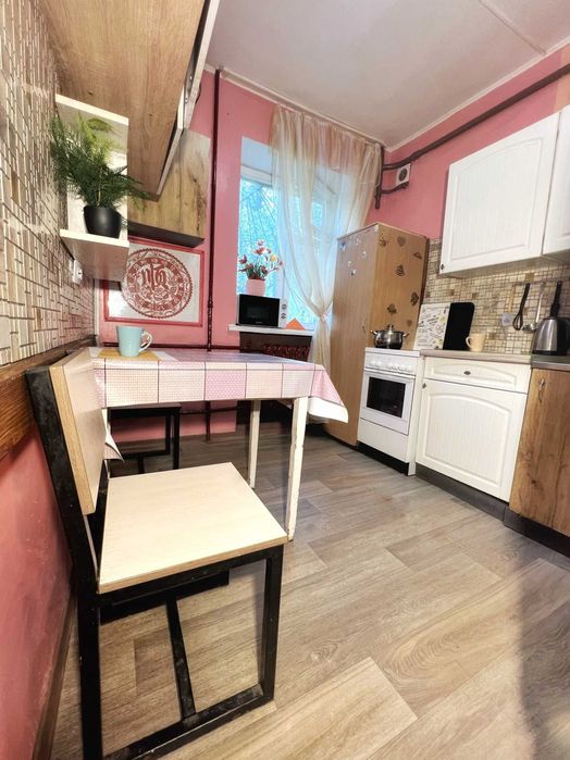 Хостел (мини - общежитие) метро Святошино