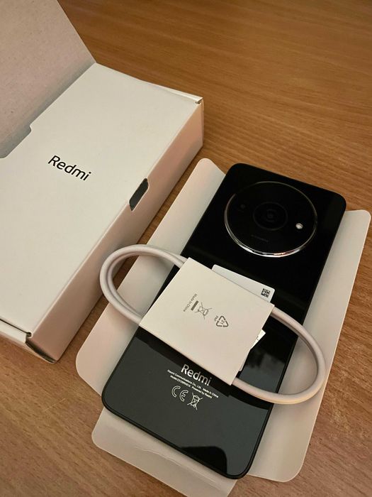 Xiaomi Redmi A3 Midnight Black -8-core, 90Hz, Bateria 5000mAH, 3GB RAM