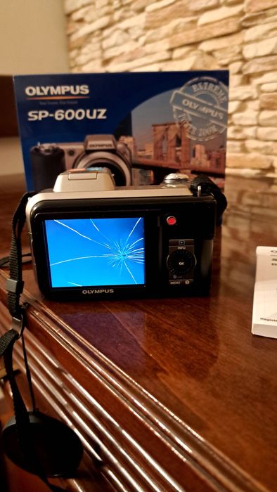 Olympus SP-600UZ на запчастини або ремонт