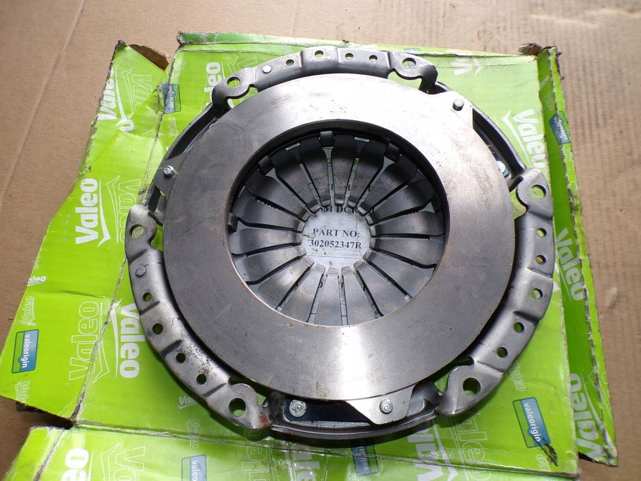 docisk sprzęgła dacia dokker duster nissan tiida note 1.6 826818
