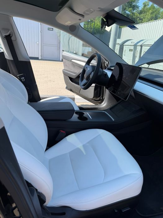 Tesla model 3 2022 AWD