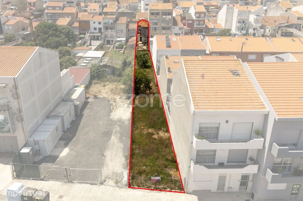 Terreno para Construção em Altura – 3ª Linha de Praia, Vila do Cond...