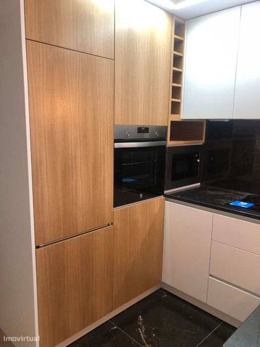 Apartamento T2 c/ terraço e churrasqueira no Centro de Braga.