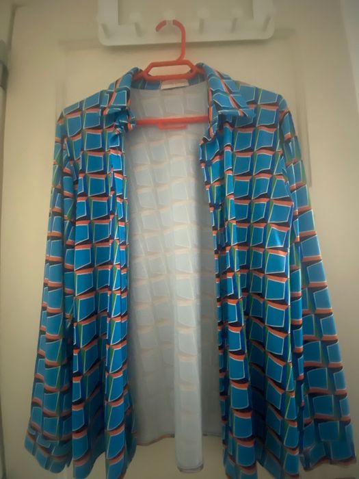 Camisa psicadélica estilo anos 70