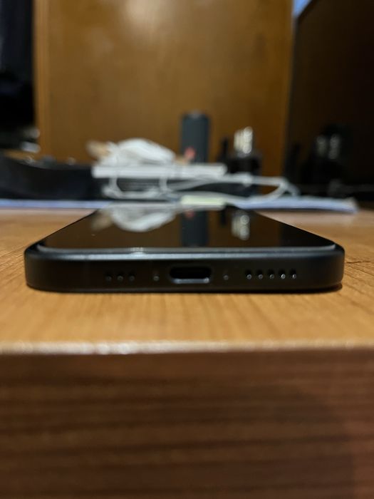 Iphone 16 novo com capas por abrir