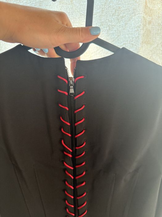 Нова жіноча сукня