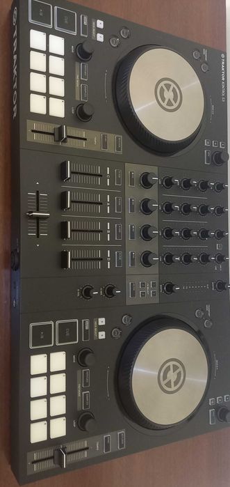 Mesa de mistura kontrol S3 Traktor como nova