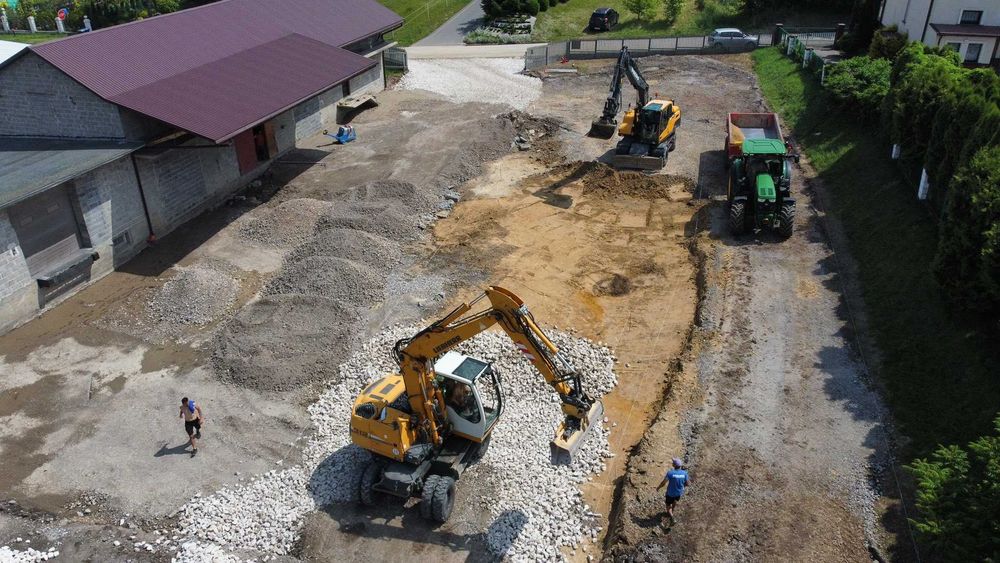 Prace ziemne,  Roboty rozbiórkowe, utwardzanie terenu!
