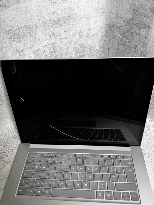 Microsoft Surface Laptop 3 i5-1035G7 / 8GB RAM / SSD 256GB / Touch 15.6" (2496х1664) Windows 11 ноутбук гарантія 9 місяців стильний металевий