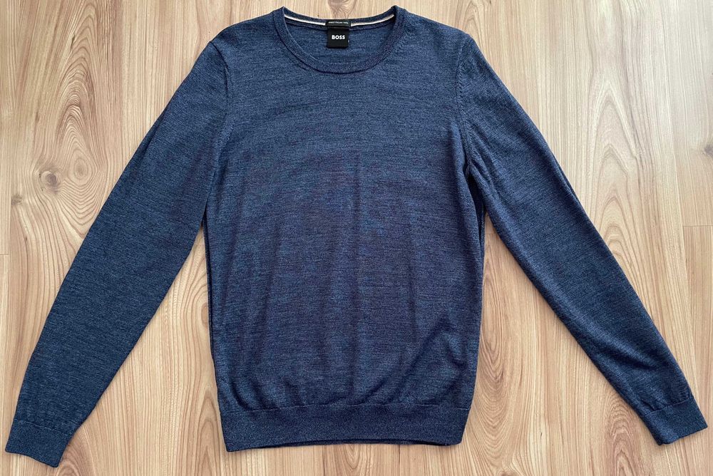 Sweter wełniany Hugo Boss - M
