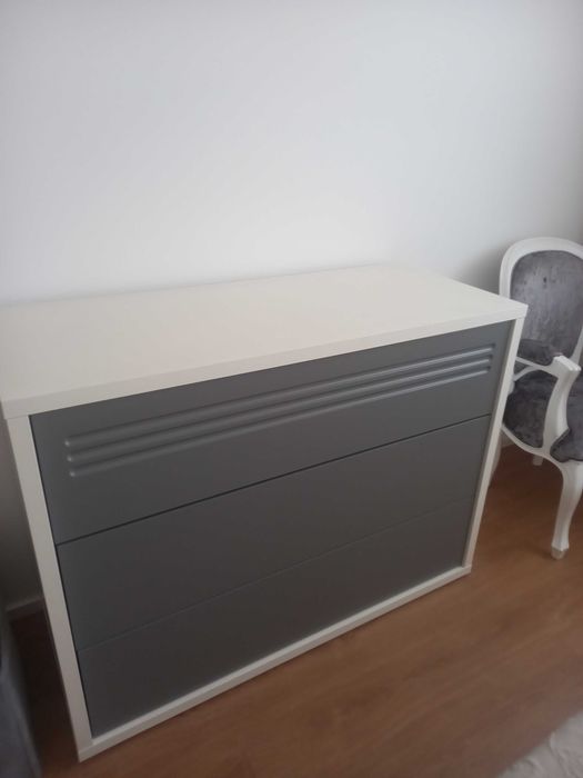 Mobilia de Quarto Jom