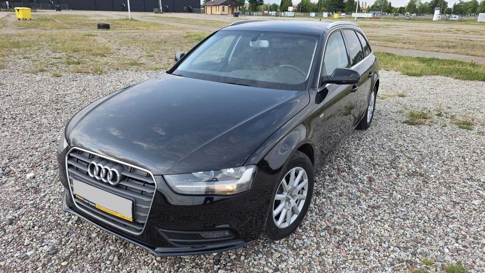 AUDI A4 B8 LIFT!! 2.0 TDI!! 2012 R.!!Zadbana