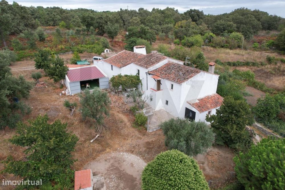 Herdade com 10Ha (100.000m2) na freguesia da Sé, Portalegre — Sé E São Lourenço, Portalegre