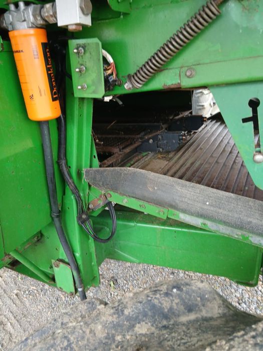 Зерноуборочный комбаин